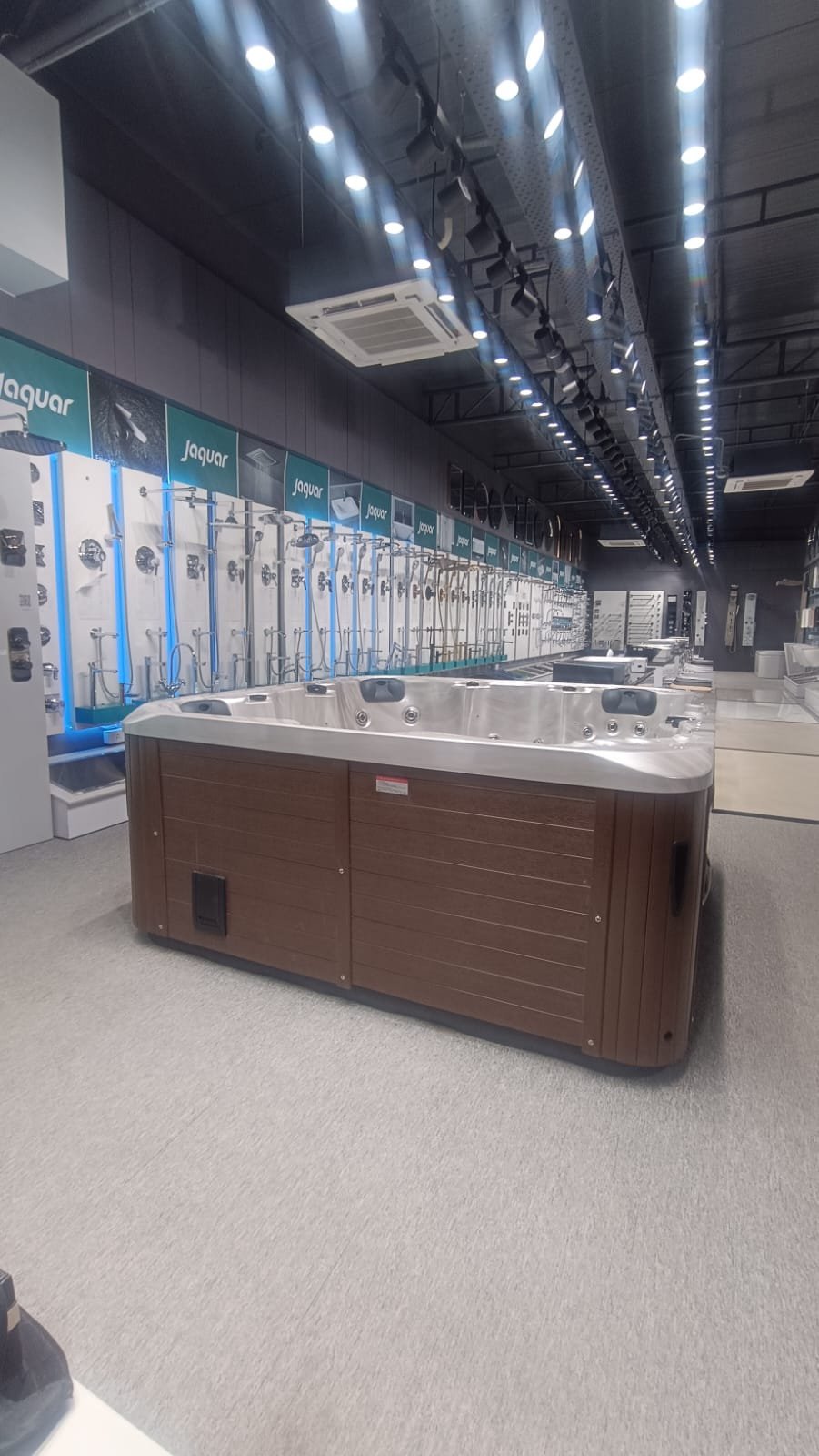 Jaquar shower fittings wall with jacuzzi display
