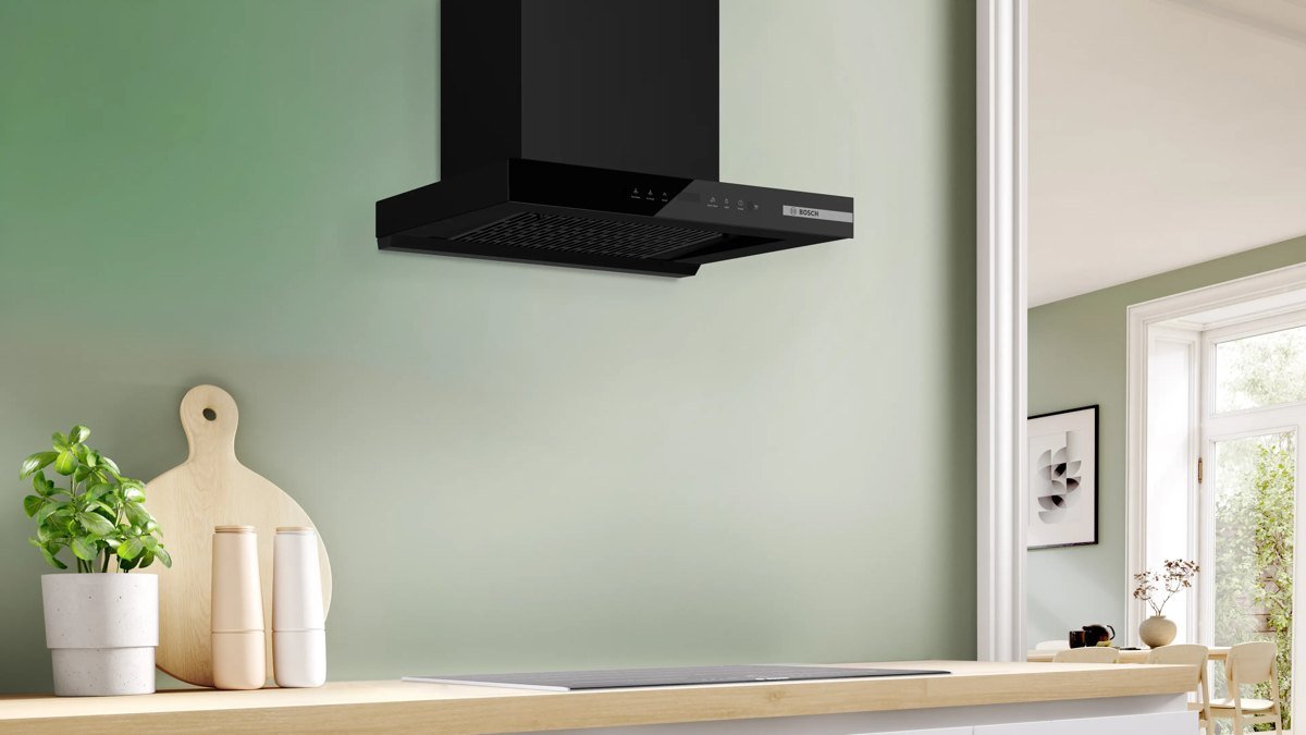 Bosch - DWB61CJ60I - Series 4 Wall-Mounted Cooker Hood 60 cm Black - Image 2